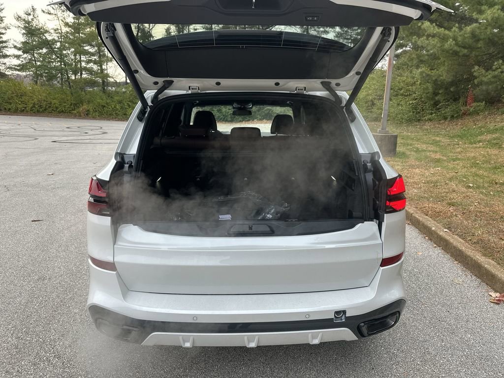 Used 2026 BMW X5 xDrive50e image 22