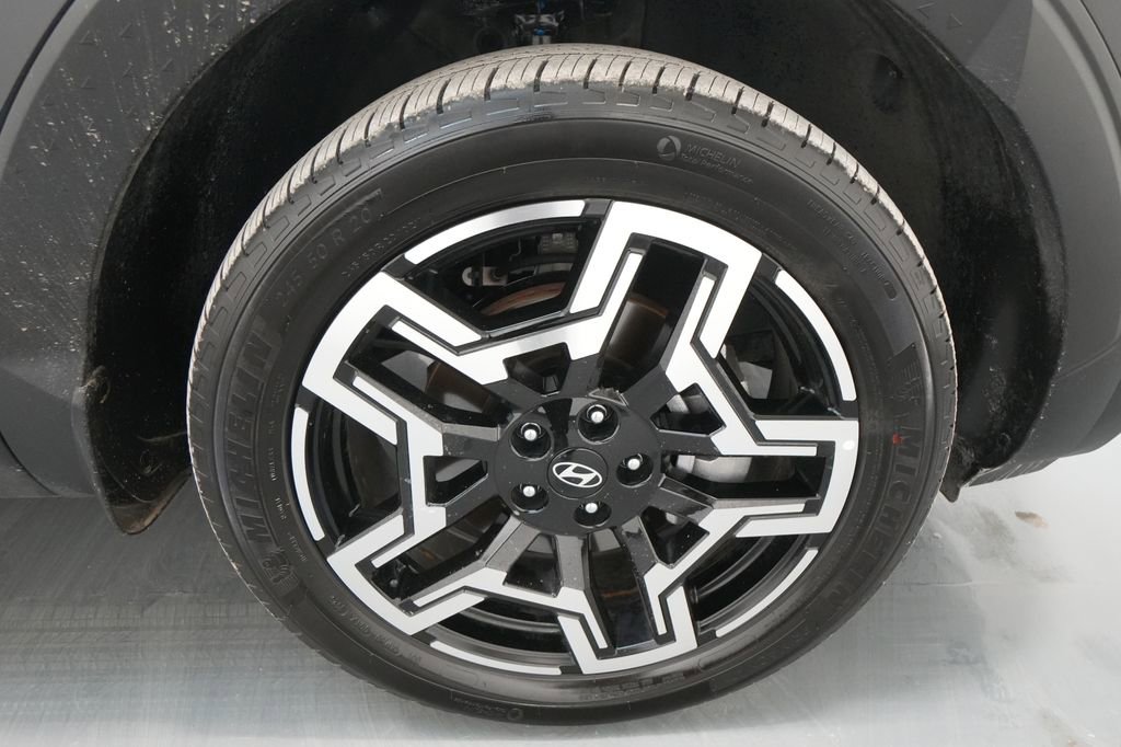 Used 2026 Hyundai Santa Cruz Limited image 11