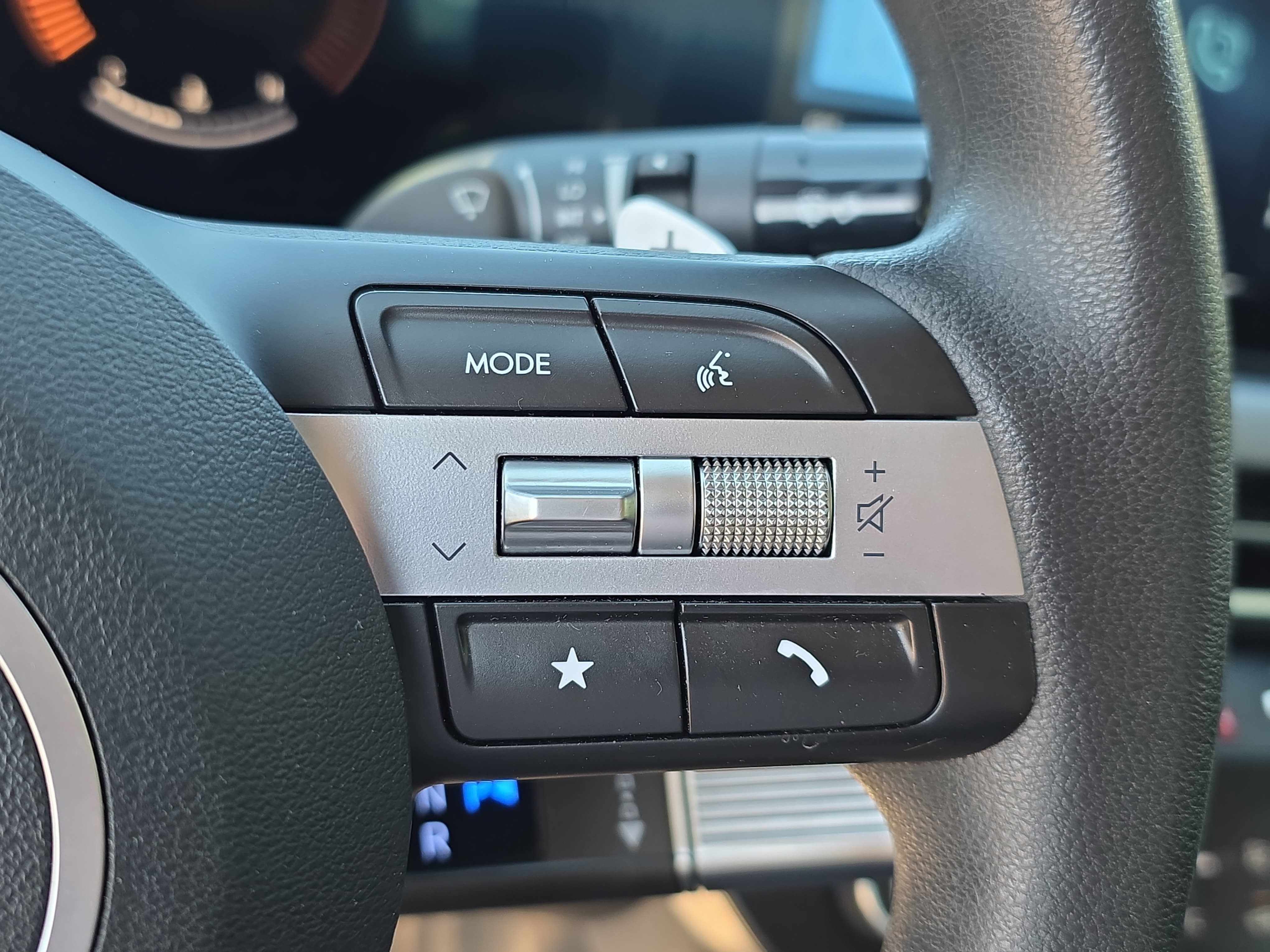 Used 2025 Hyundai Sonata SEL FWD image 15