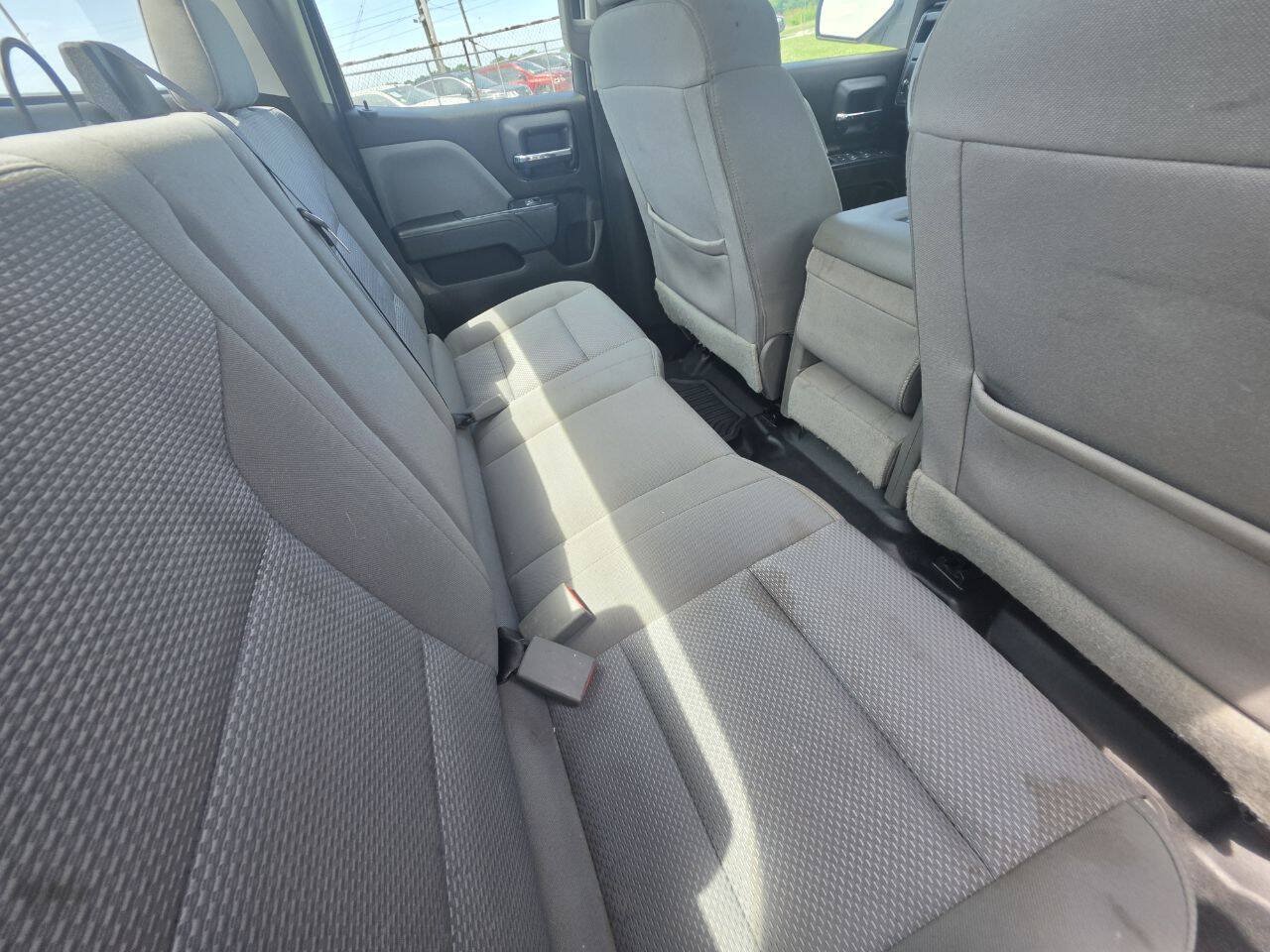 Used 2018 Chevrolet Silverado 1500 W/T w/ Trailering Package RWD image 5