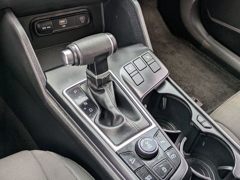 Used 2023 Kia Sportage LX image 18