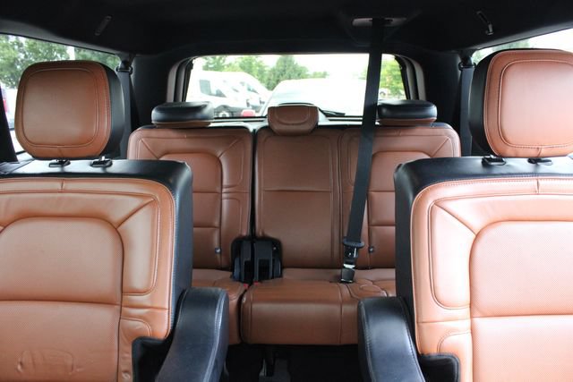 Used 2019 Lincoln Navigator L Reserve AWD/4WD image 22