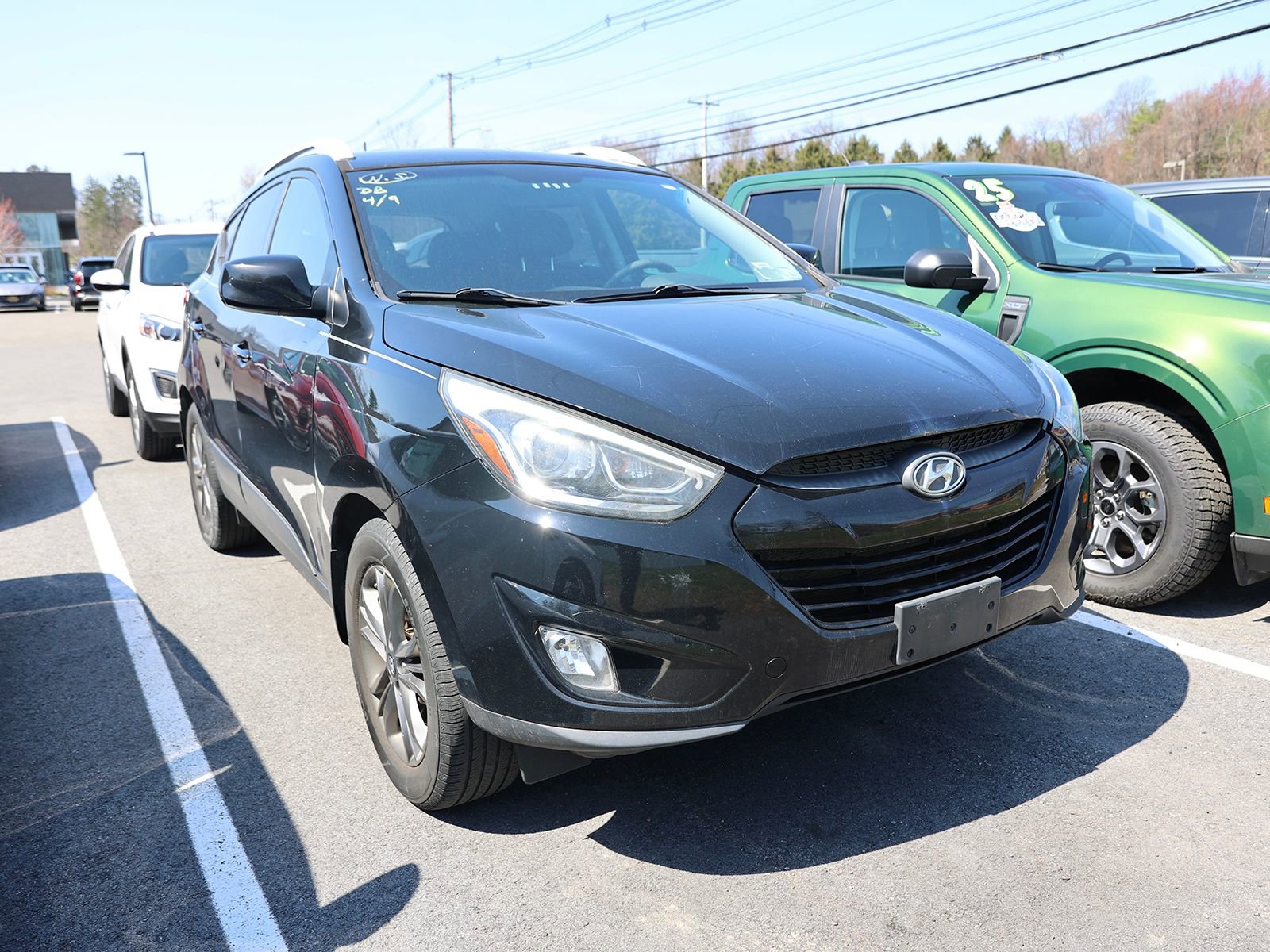 Used 2015 Hyundai Tucson SE image 1