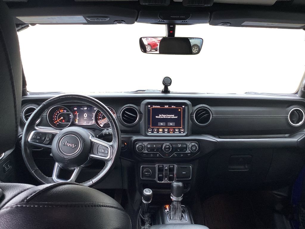 Used 2018 Jeep Wrangler Unlimited Sahara image 12