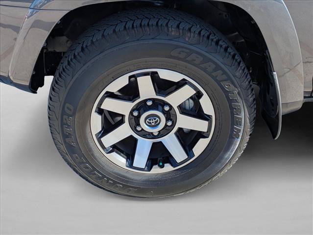 Used 2023 Toyota 4Runner TRD Off-Road Premium w/ Moonroof Package AWD/4WD image 25
