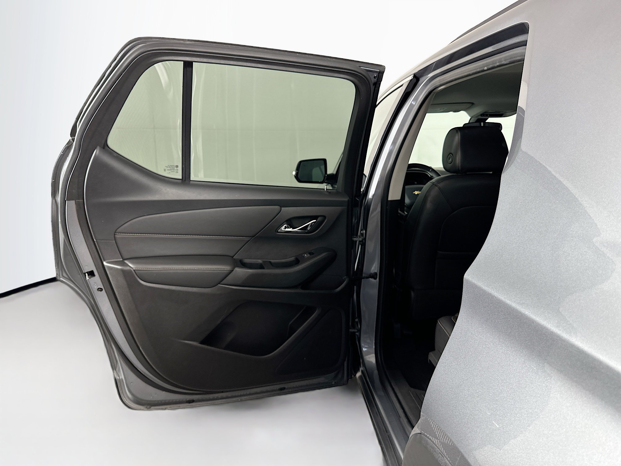 Used 2019 Chevrolet Traverse LT w/ LPO, Floor Liner Package AWD/4WD image 25