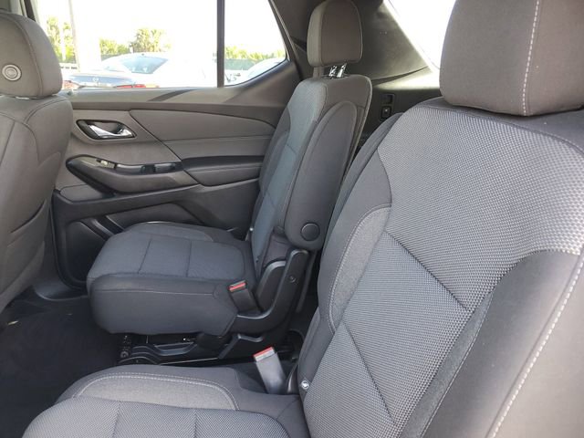 Used 2022 Chevrolet Traverse LT image 12