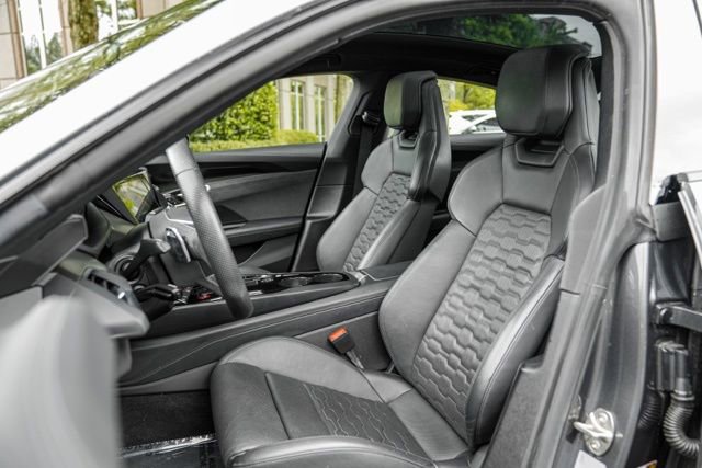 Used 2022 Audi e-tron GT Premium Plus w/ Performance Package AWD/4WD image 36
