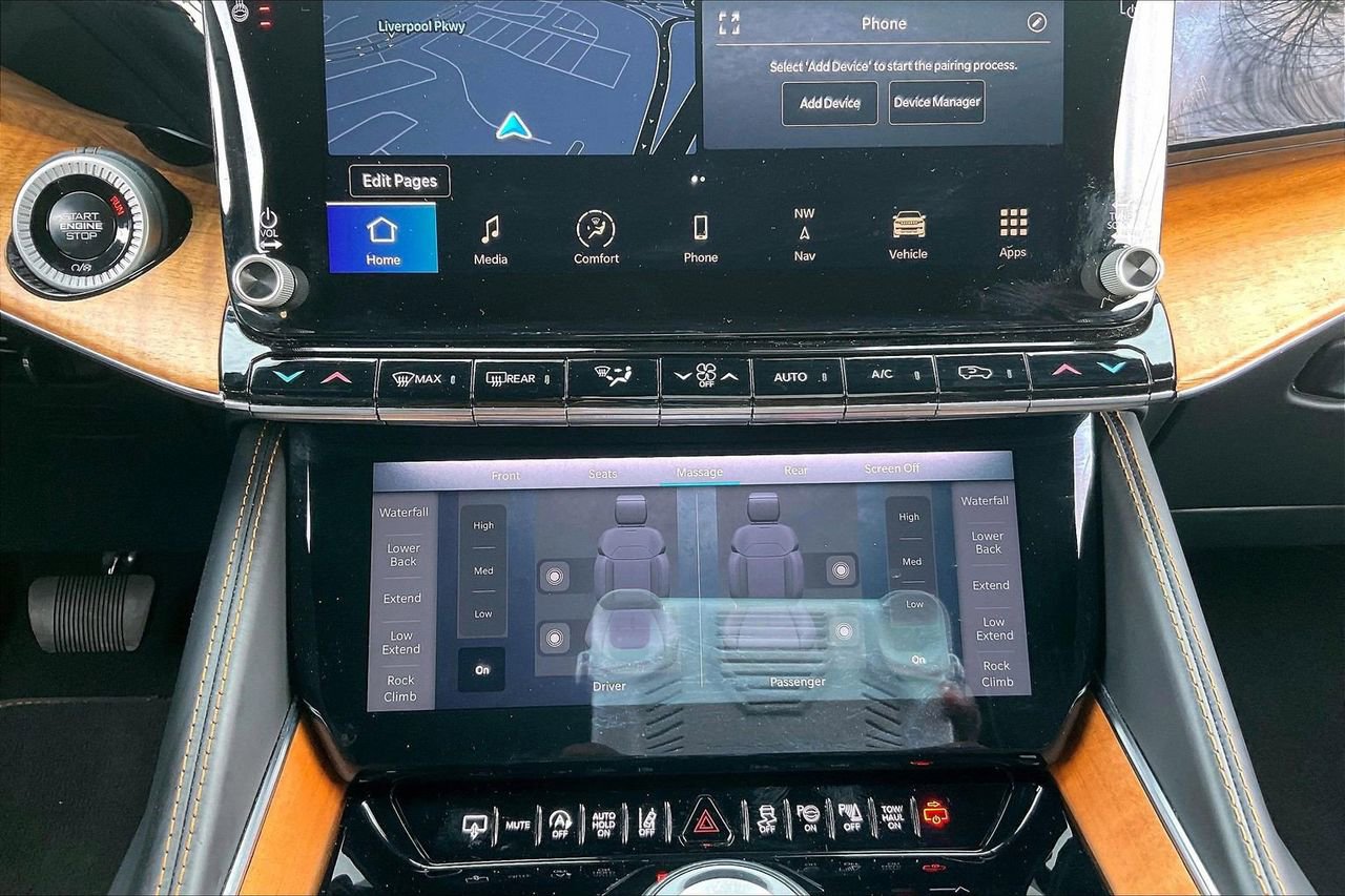 Used 2024 Jeep Grand Wagoneer Series III w/ HD Trailer Tow Package image 20