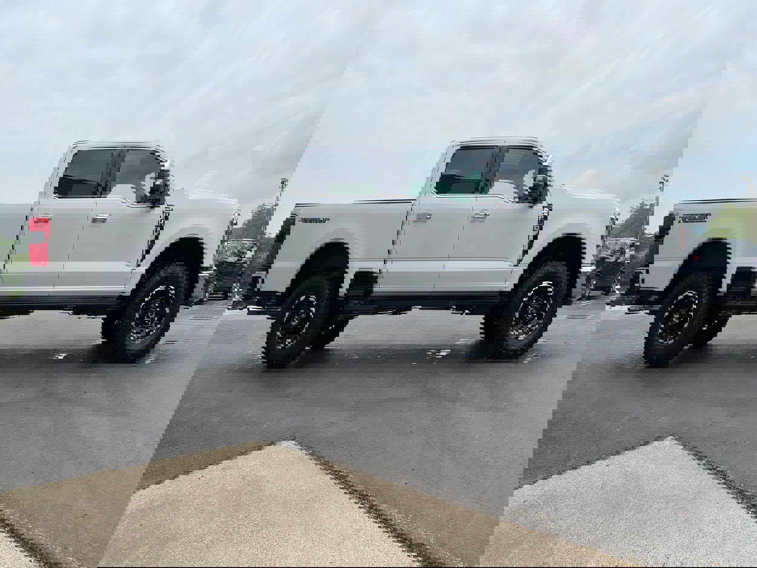 New 2025 Ford F250 King Ranch w/ Tremor Off-Road Package image 15
