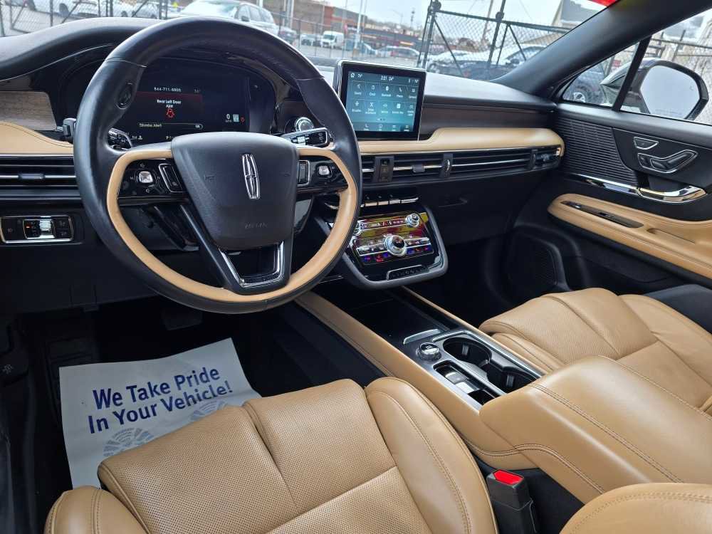 Used 2022 Lincoln Corsair Reserve w/ Equipment Group 201A image 17