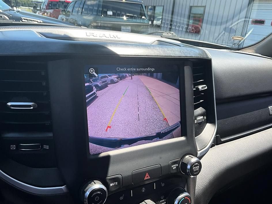 Used 2020 RAM 1500 Big Horn AWD/4WD image 23