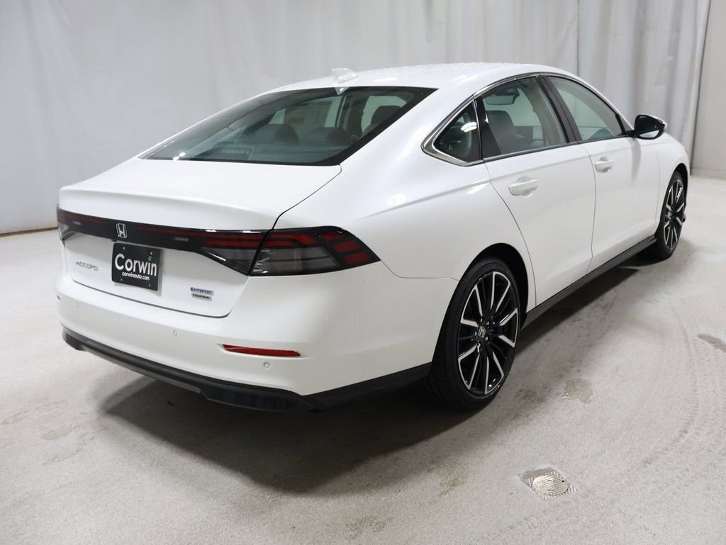 New 2025 Honda Accord Touring image 6