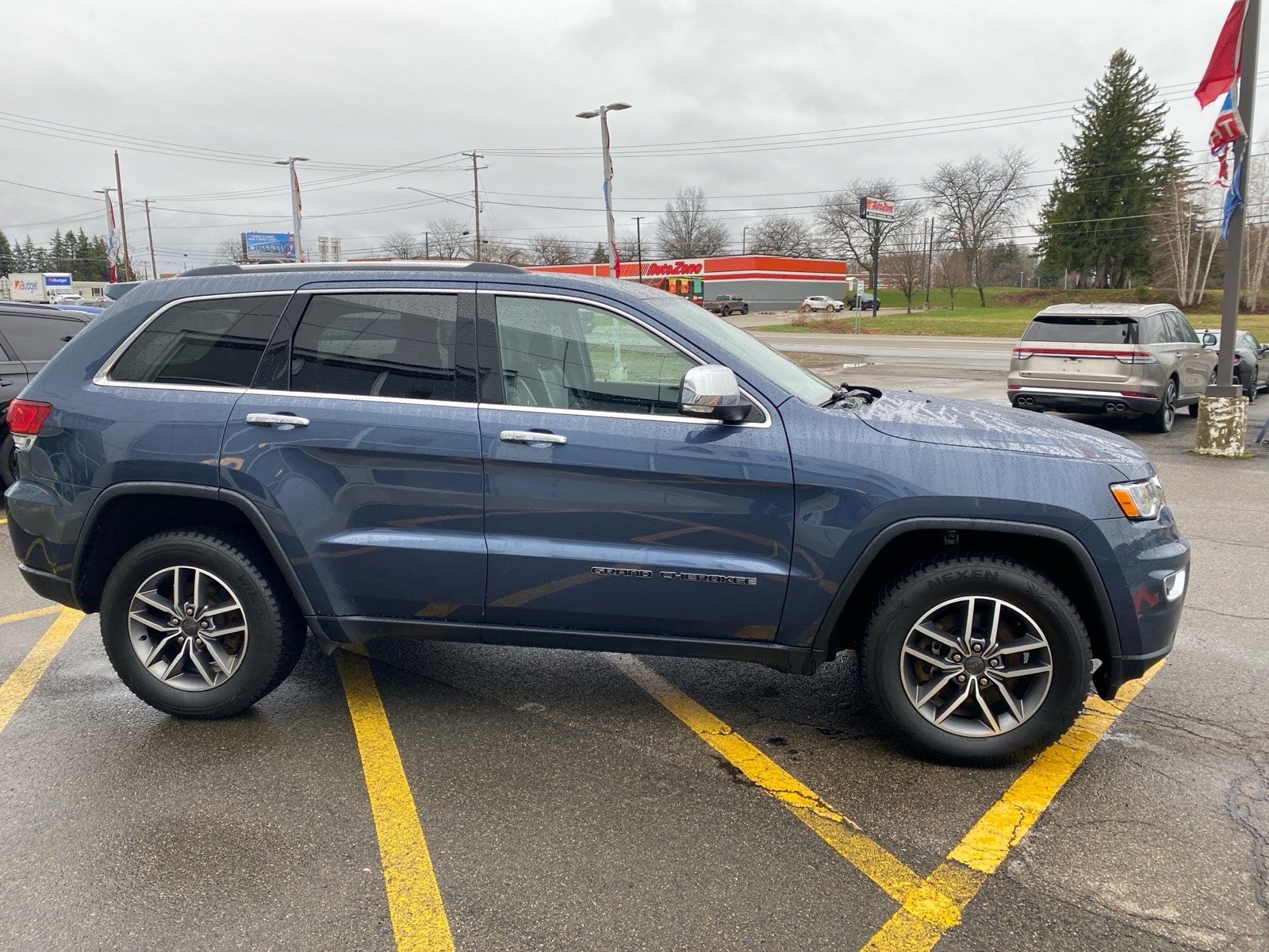 Used 2021 Jeep Grand Cherokee Limited AWD/4WD image 6
