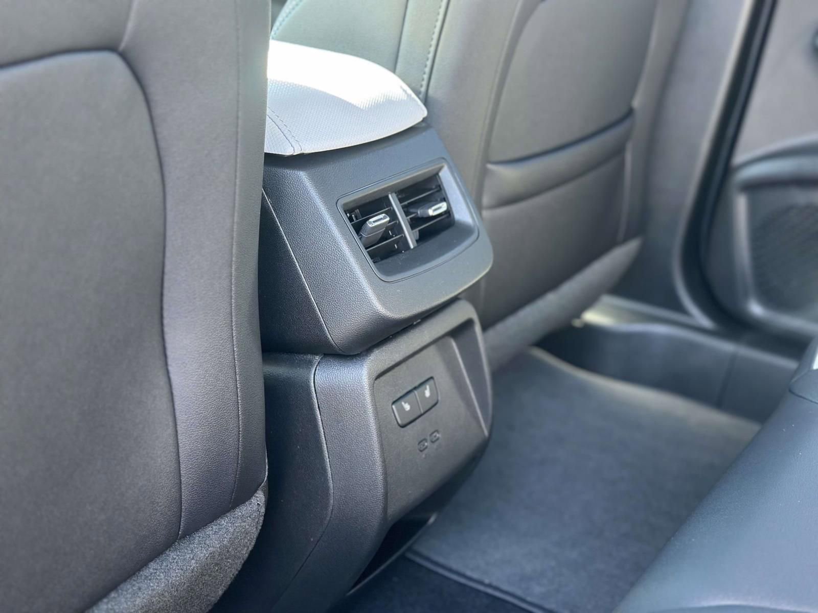 New 2026 Chevrolet Equinox EV LT w/ Convenience Package II image 9