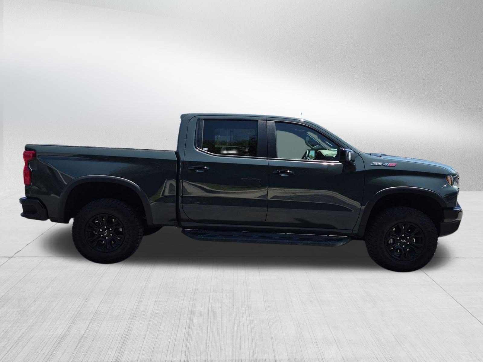 Used 2025 Chevrolet Silverado 1500 ZR2 w/ Technology Package AWD/4WD image 6