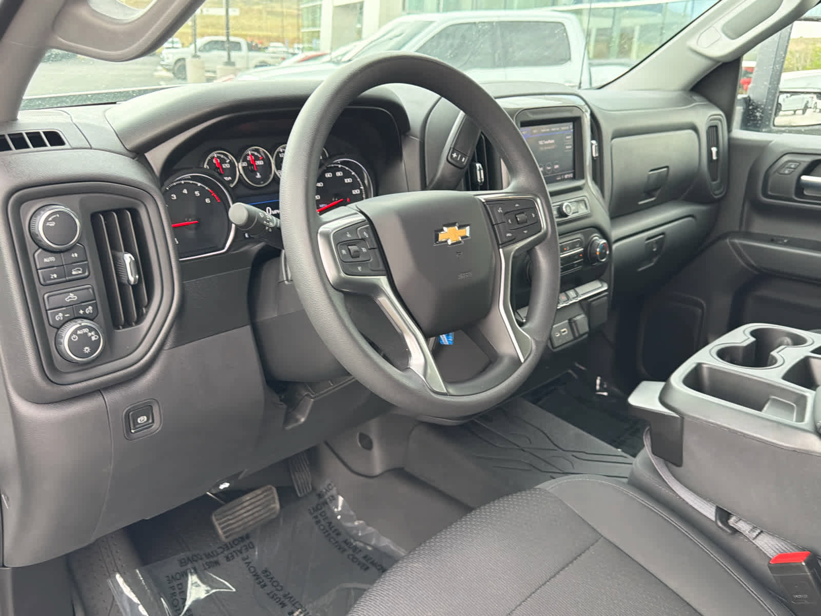 Used 2021 Chevrolet Silverado 1500 Custom w/ Custom Max Trailering Package AWD/4WD image 26