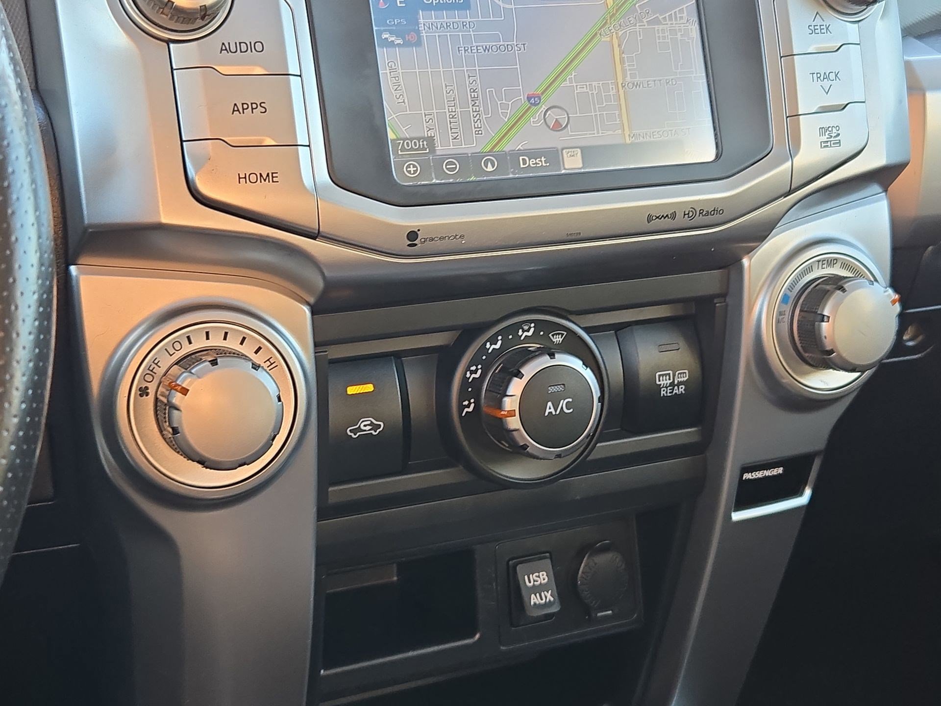 Used 2018 Toyota 4Runner SR5 Premium image 24