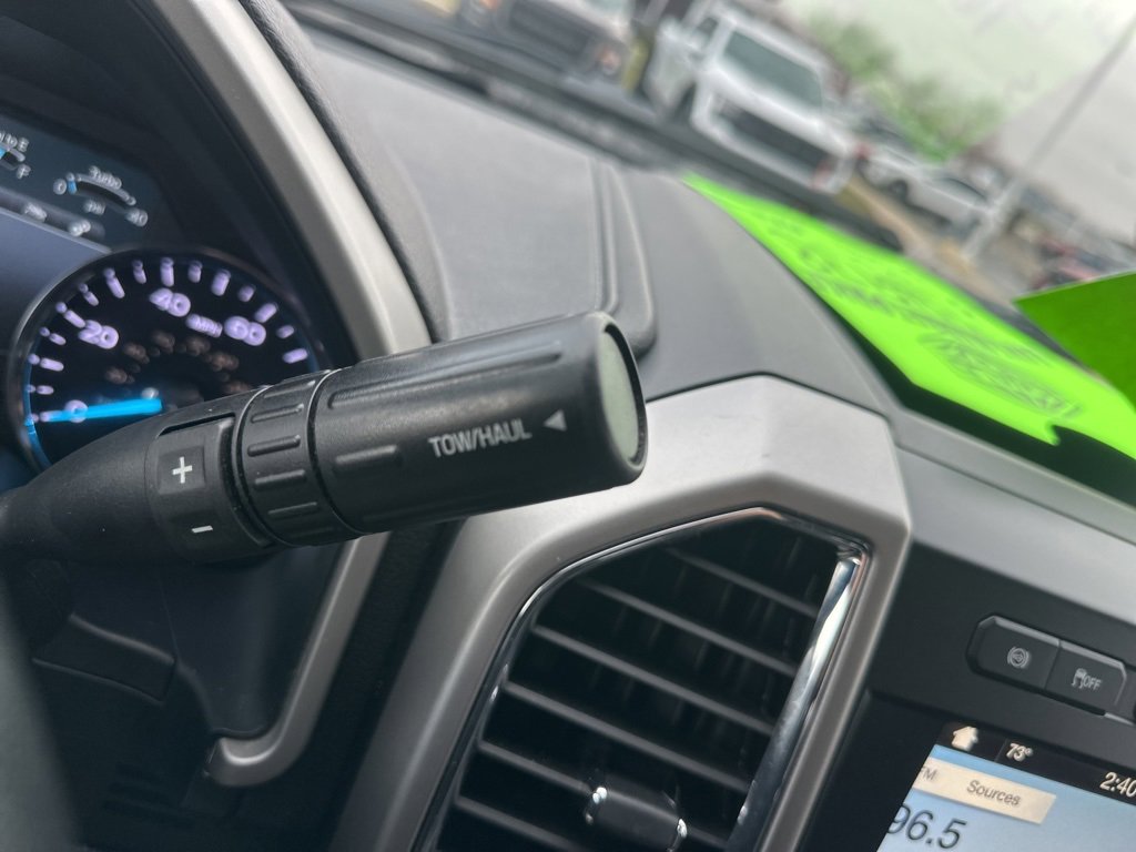 Used 2018 Ford F350 Lariat w/ Chrome Package image 22