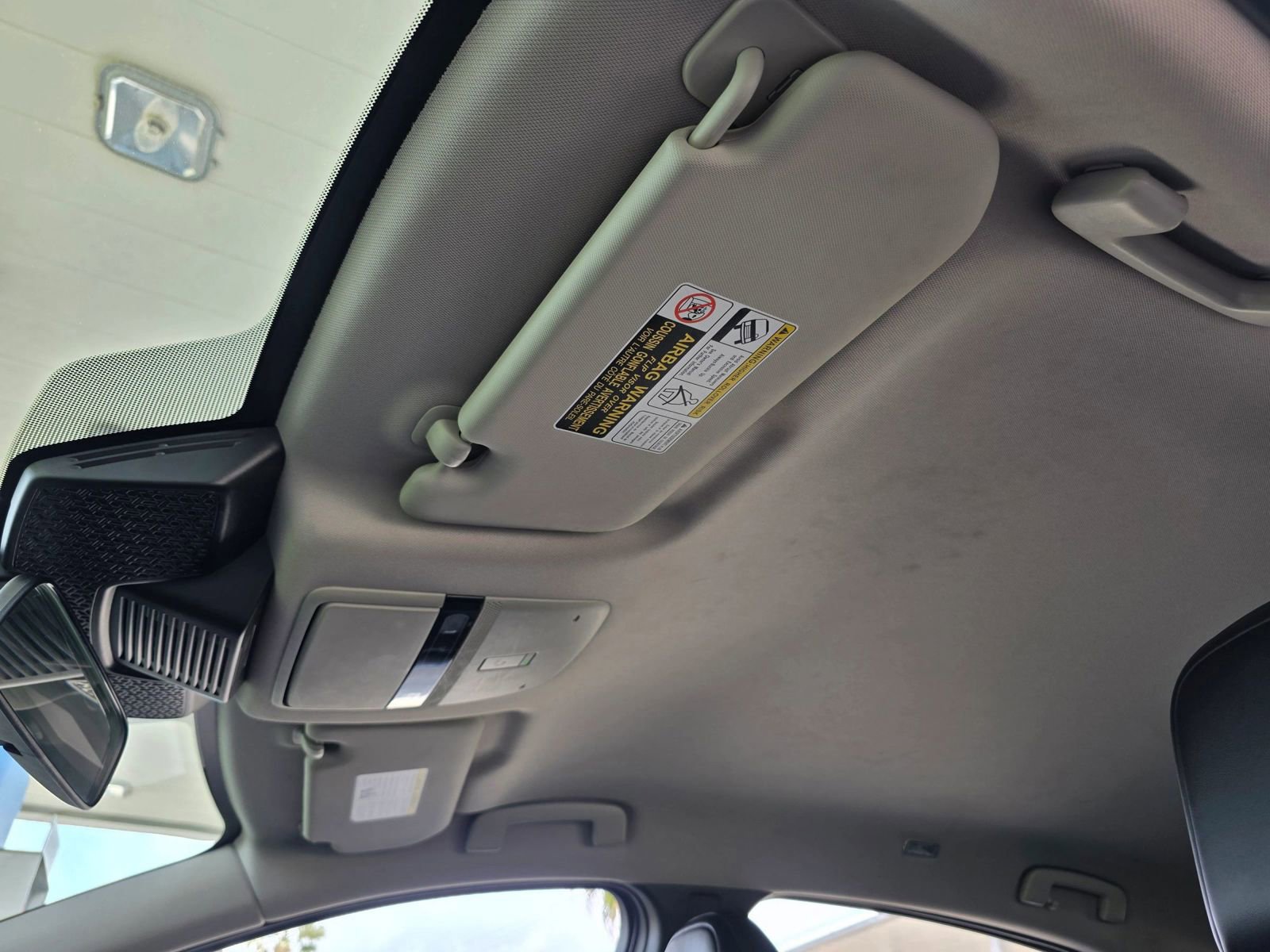 Used 2023 Nissan Ariya AWD image 29