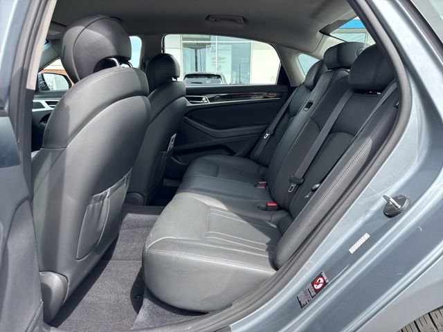 Used 2015 Hyundai Genesis 3.8 AWD/4WD image 12