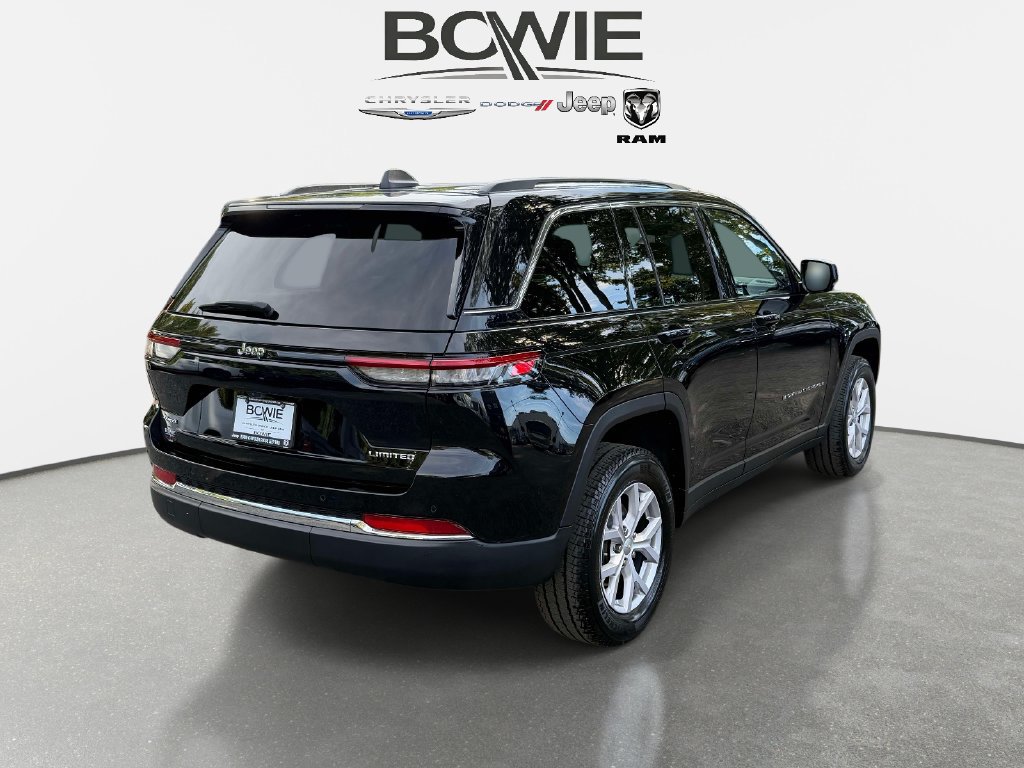Used 2022 Jeep Grand Cherokee Limited AWD/4WD image 2