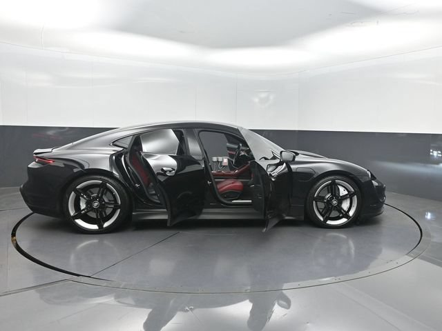 Used 2020 Porsche Taycan 4S AWD/4WD image 38