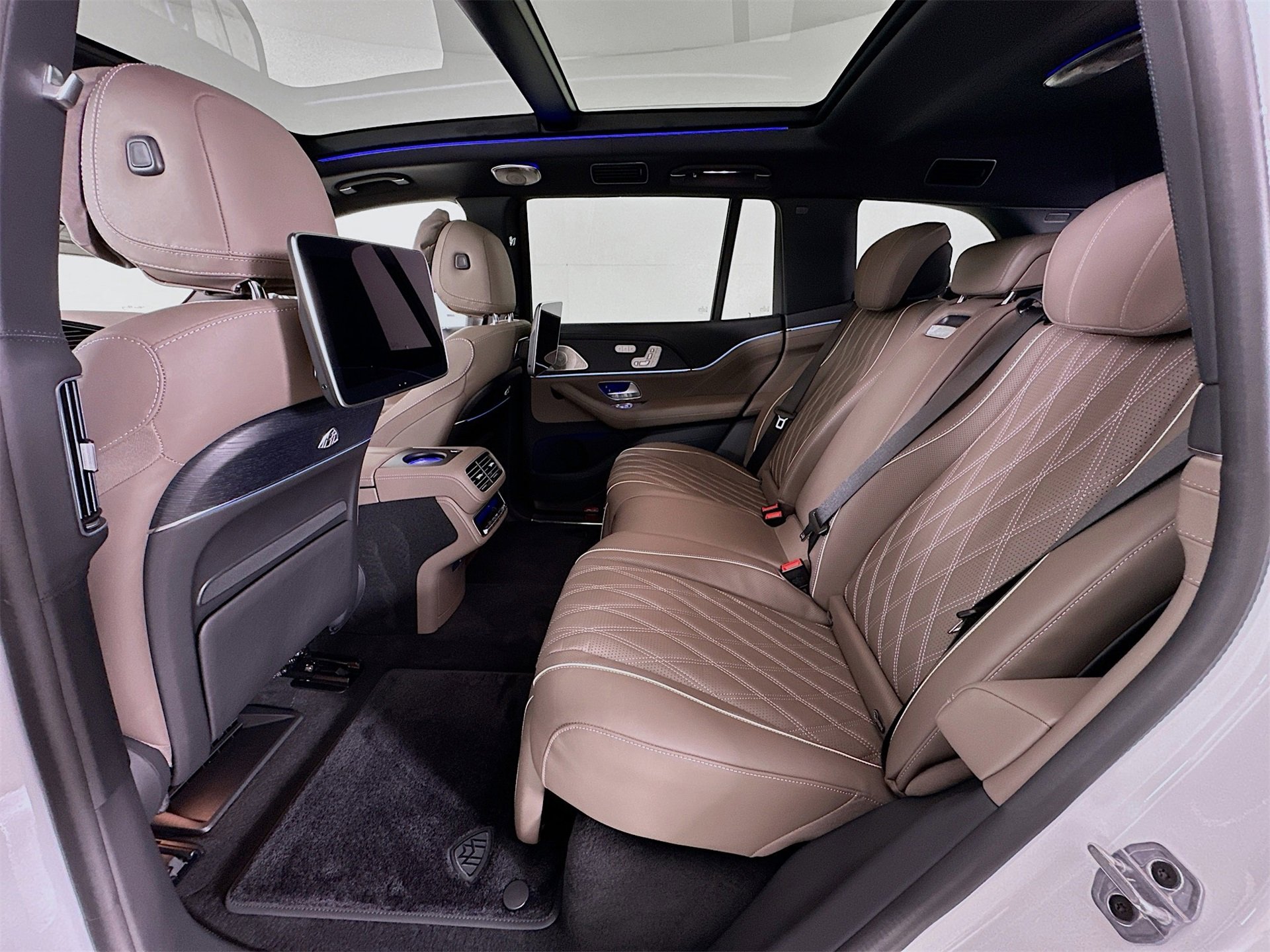 New 2026 Mercedes-Benz Maybach GLS 600 4MATIC image 27