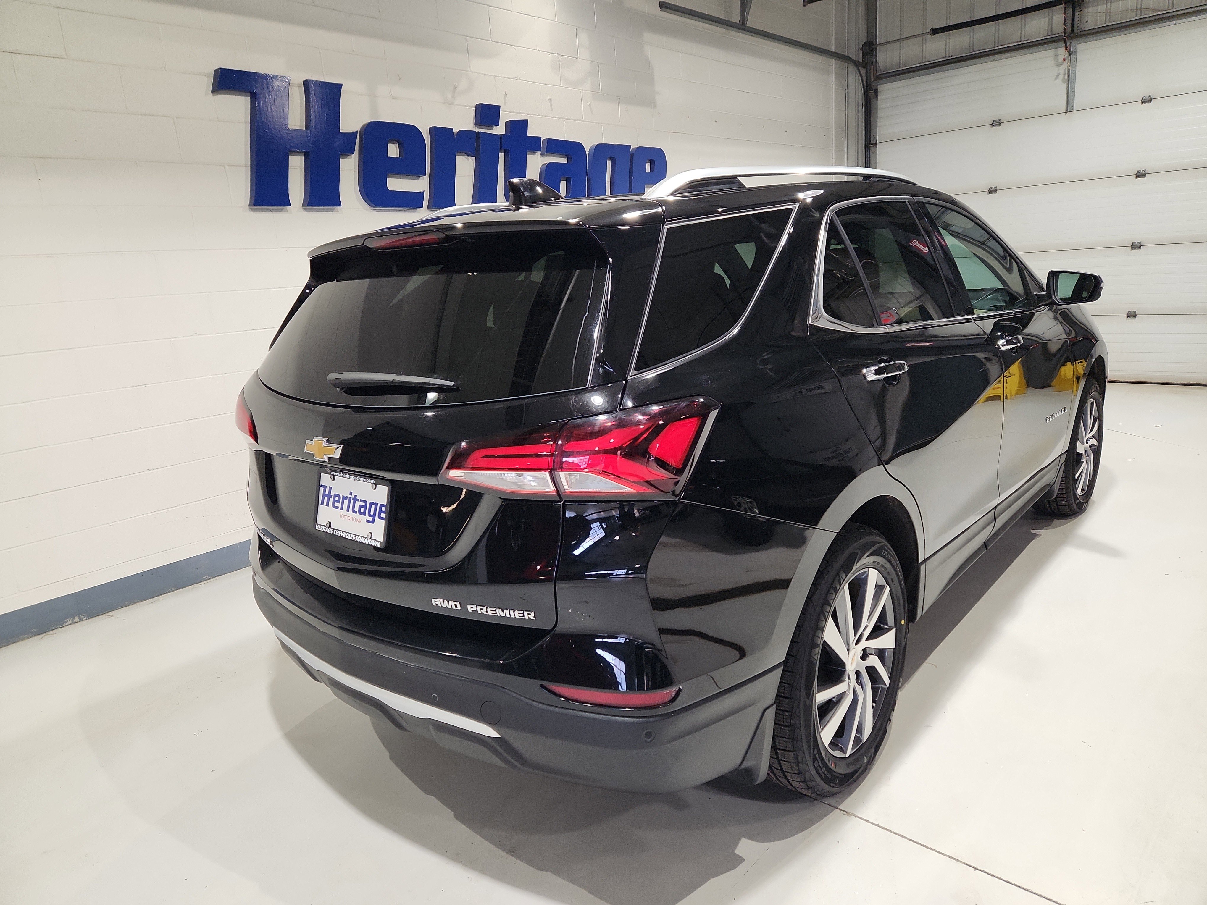 Certified 2024 Chevrolet Equinox Premier image 27
