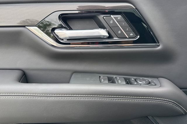 New 2026 GMC Yukon Elevation image 10