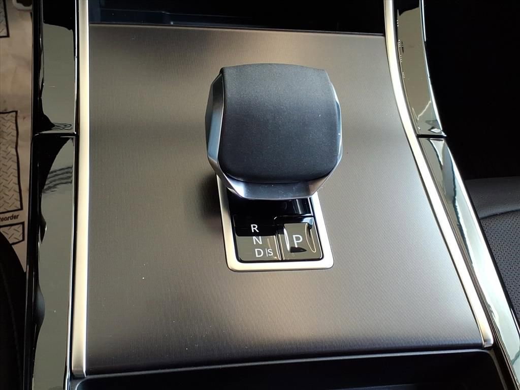 New 2026 Land Rover Range Rover Evoque Dynamic SE image 18