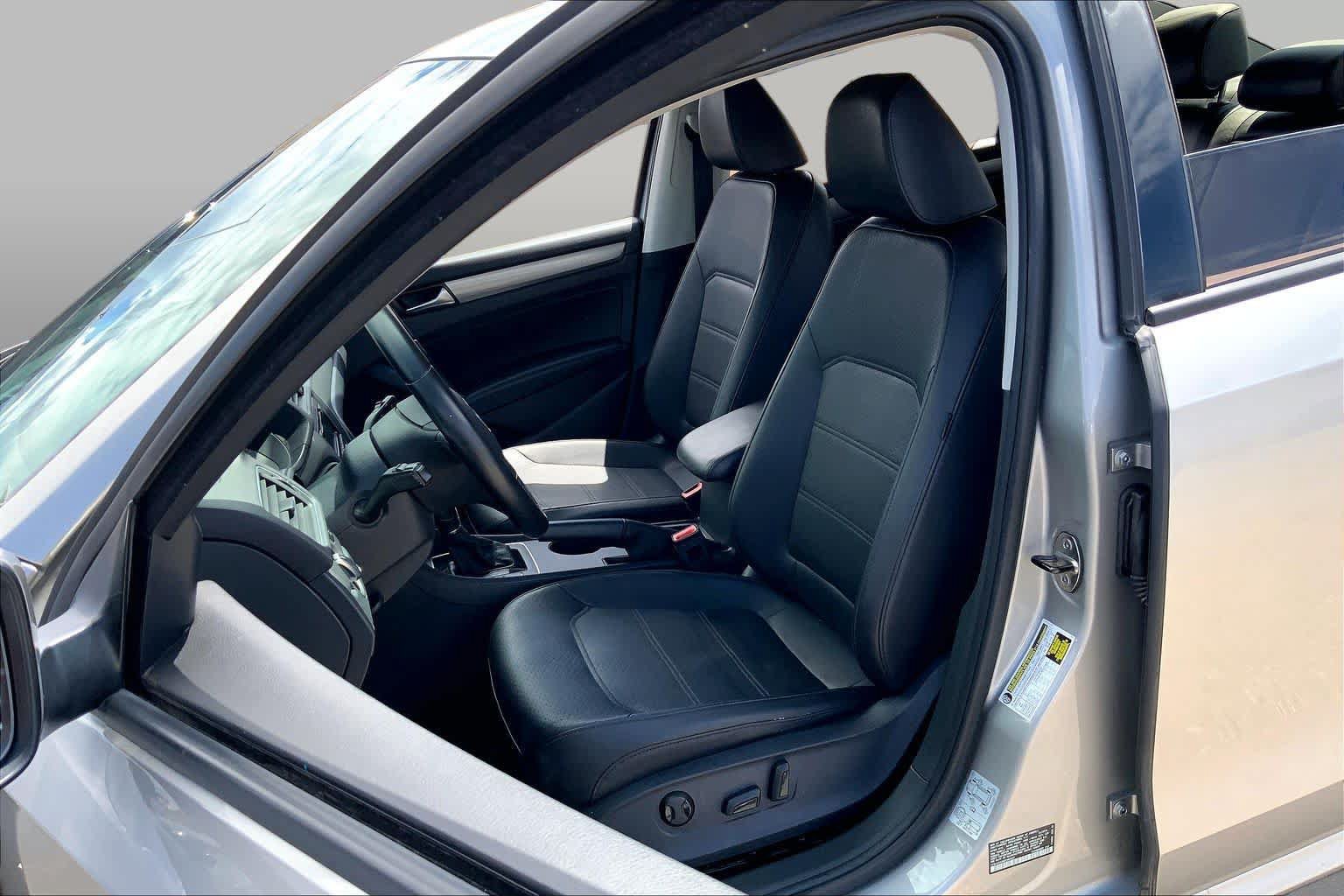 Used 2014 Volkswagen Passat 1.8T S FWD image 7
