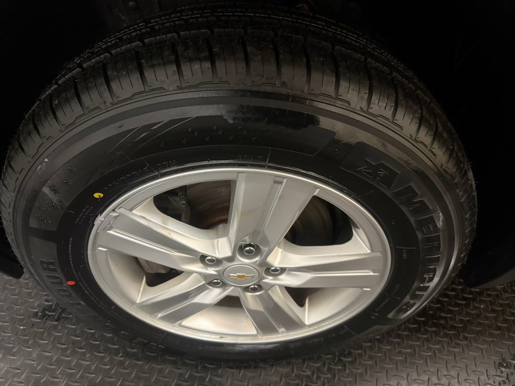 Used 2019 Chevrolet Trax LT w/ LT Convenience Package image 18