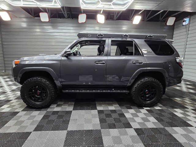 Used 2021 Toyota 4Runner TRD Off-Road Premium w/ Moonroof Package AWD/4WD image 9