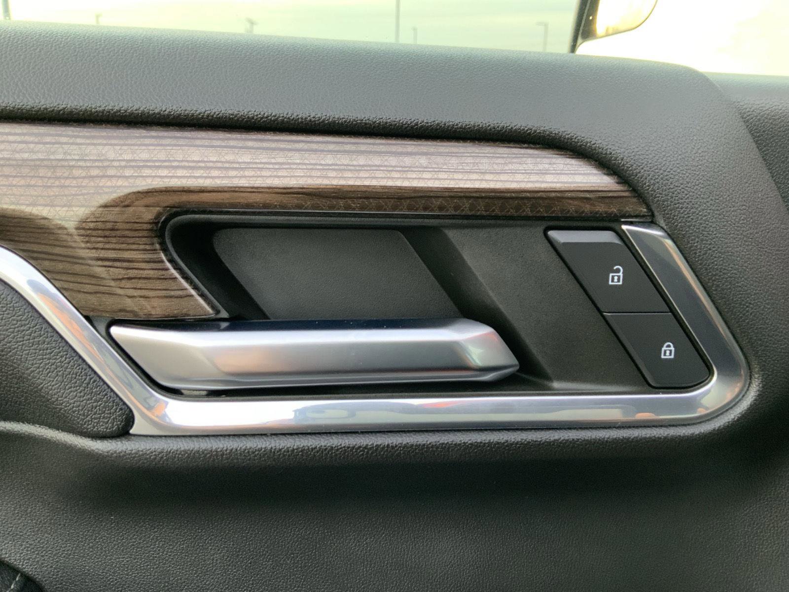 Used 2023 Chevrolet Silverado 1500 RST w/ Convenience Package II image 25