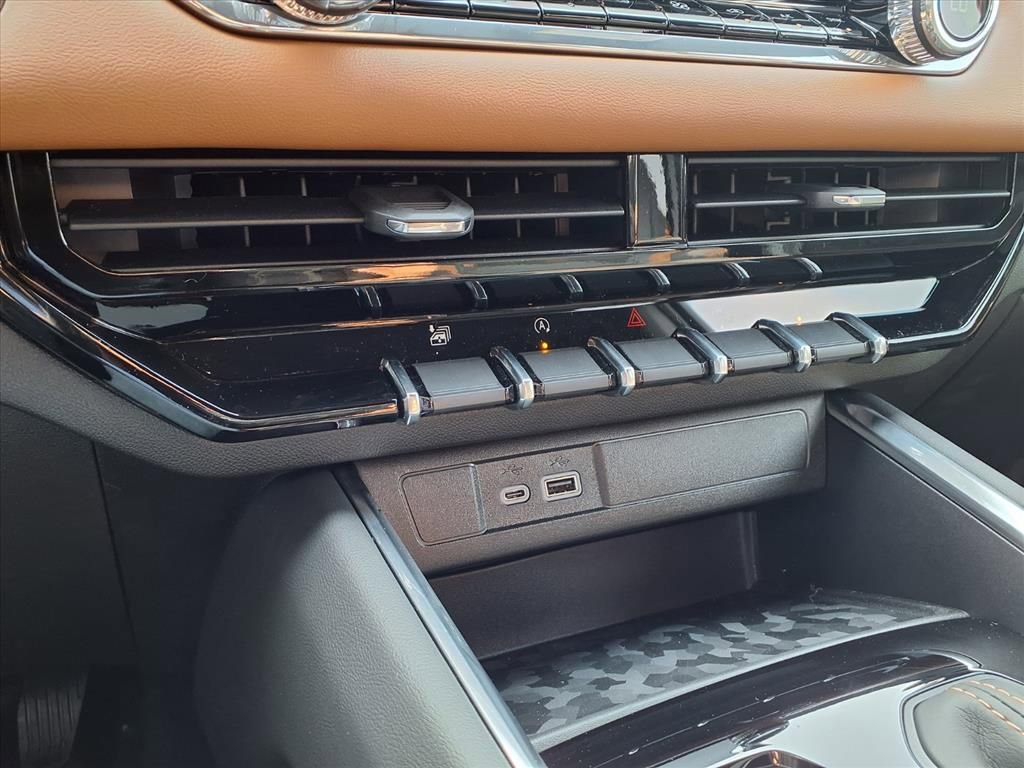 New 2026 GMC Canyon AT4 AWD/4WD image 14