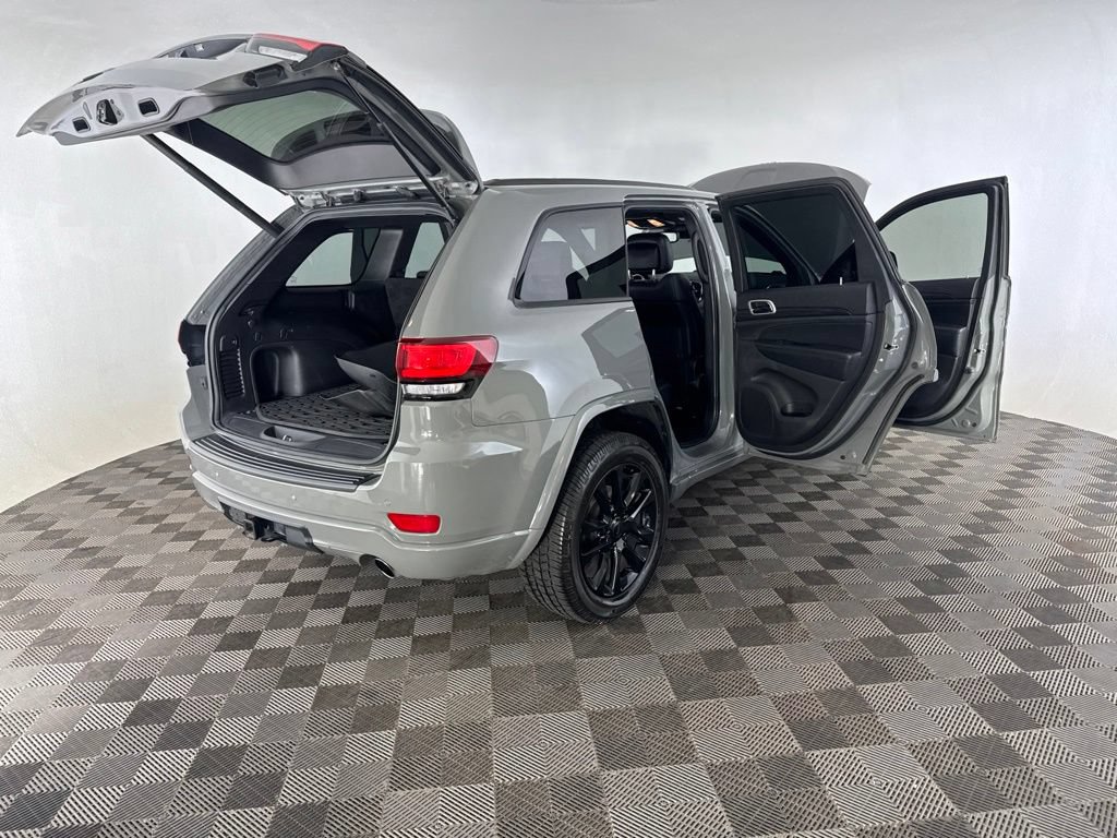 Used 2021 Jeep Grand Cherokee Laredo X AWD/4WD image 15