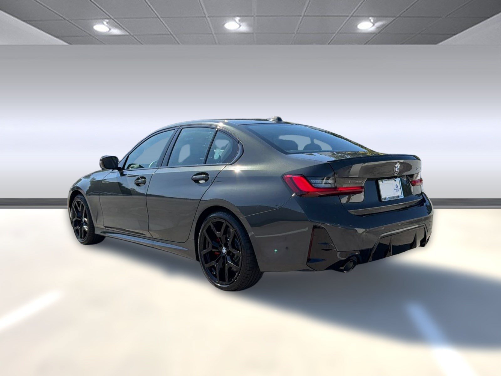 New 2026 BMW 330i Sedan w/ M Sport Package RWD image 2