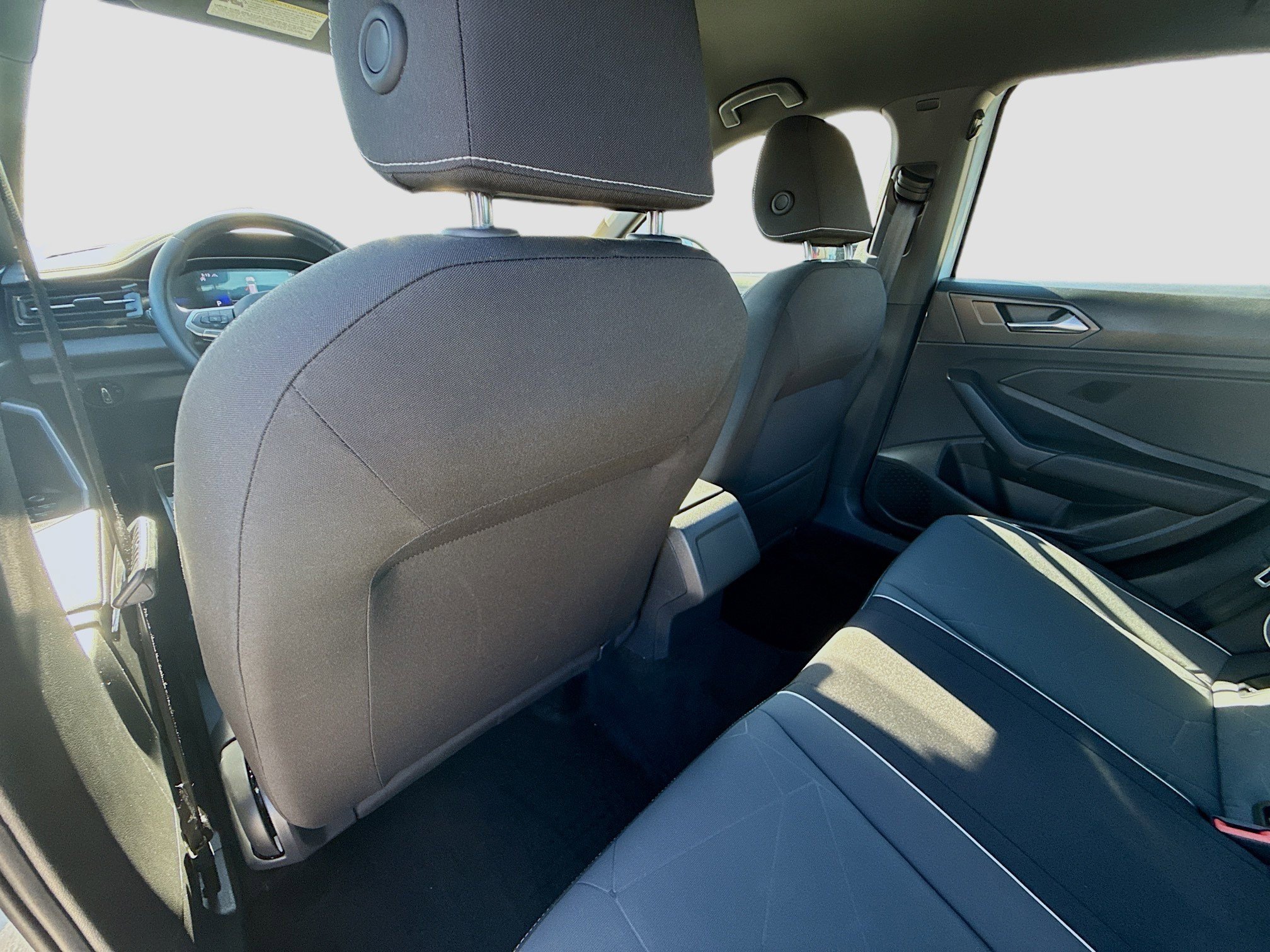 Certified 2025 Volkswagen Jetta Sport image 23