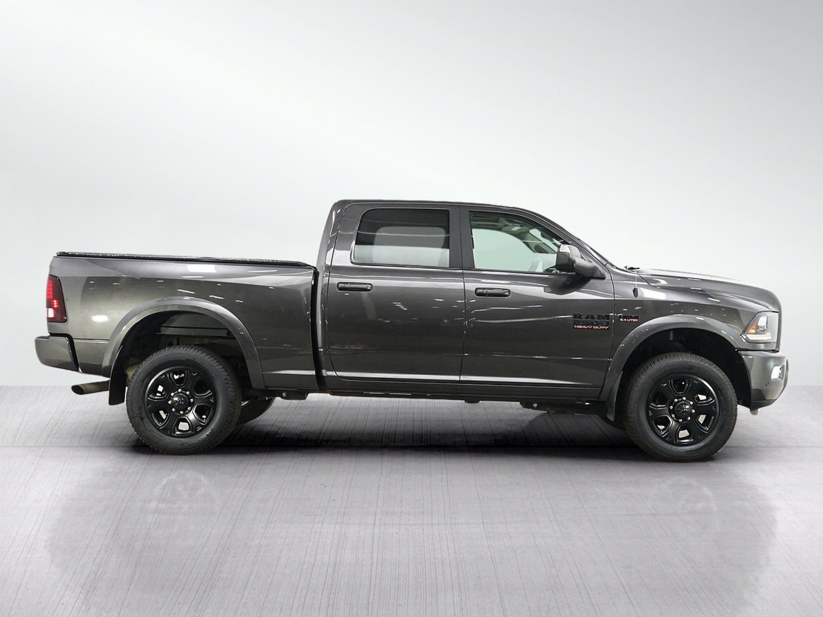 Used 2017 RAM 2500 Laramie w/ Sport Appearance Group AWD/4WD image 6