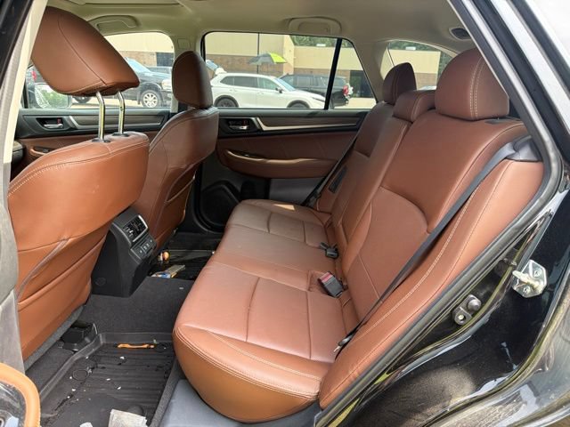 Used 2019 Subaru Outback 3.6R Touring w/ Popular Package #3A AWD/4WD image 10