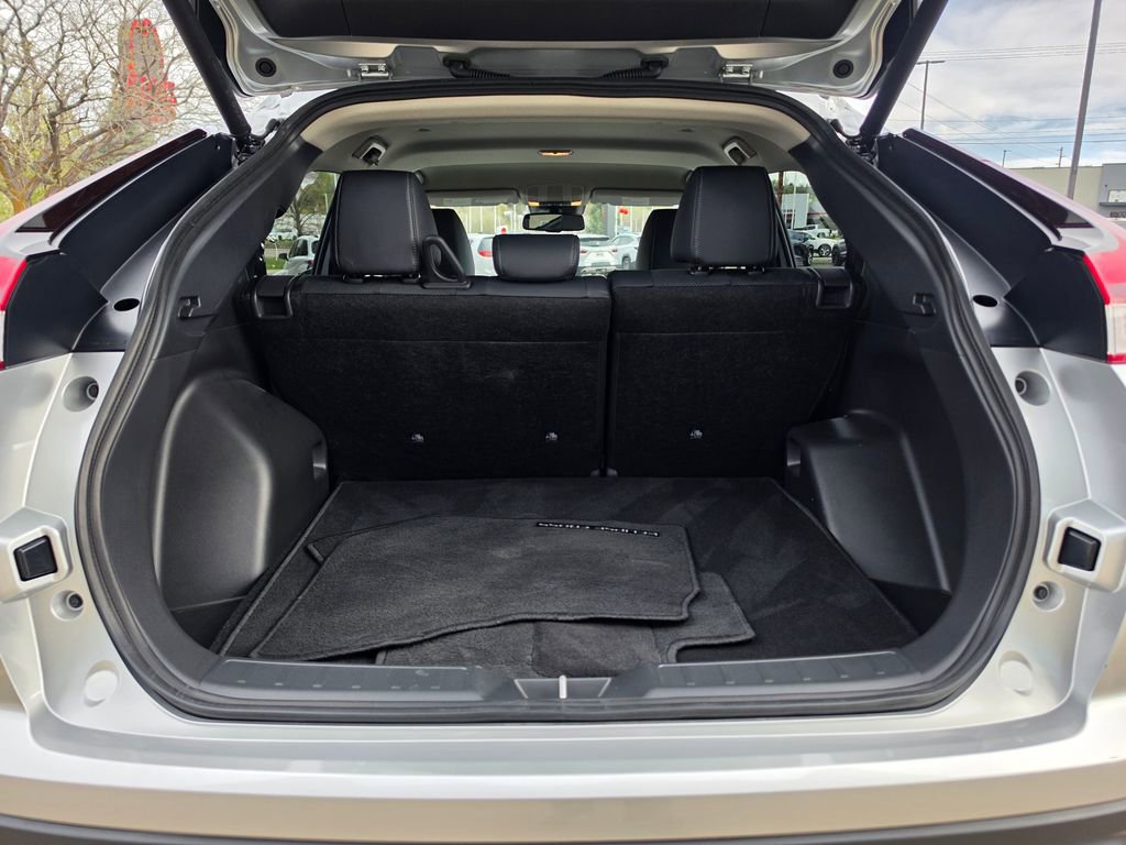 Used 2026 Mitsubishi Eclipse Cross SE image 12