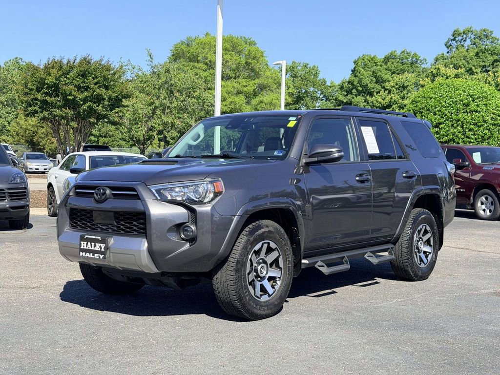 Used 2020 Toyota 4Runner TRD Off-Road Premium w/ Moonroof Package AWD/4WD image 5