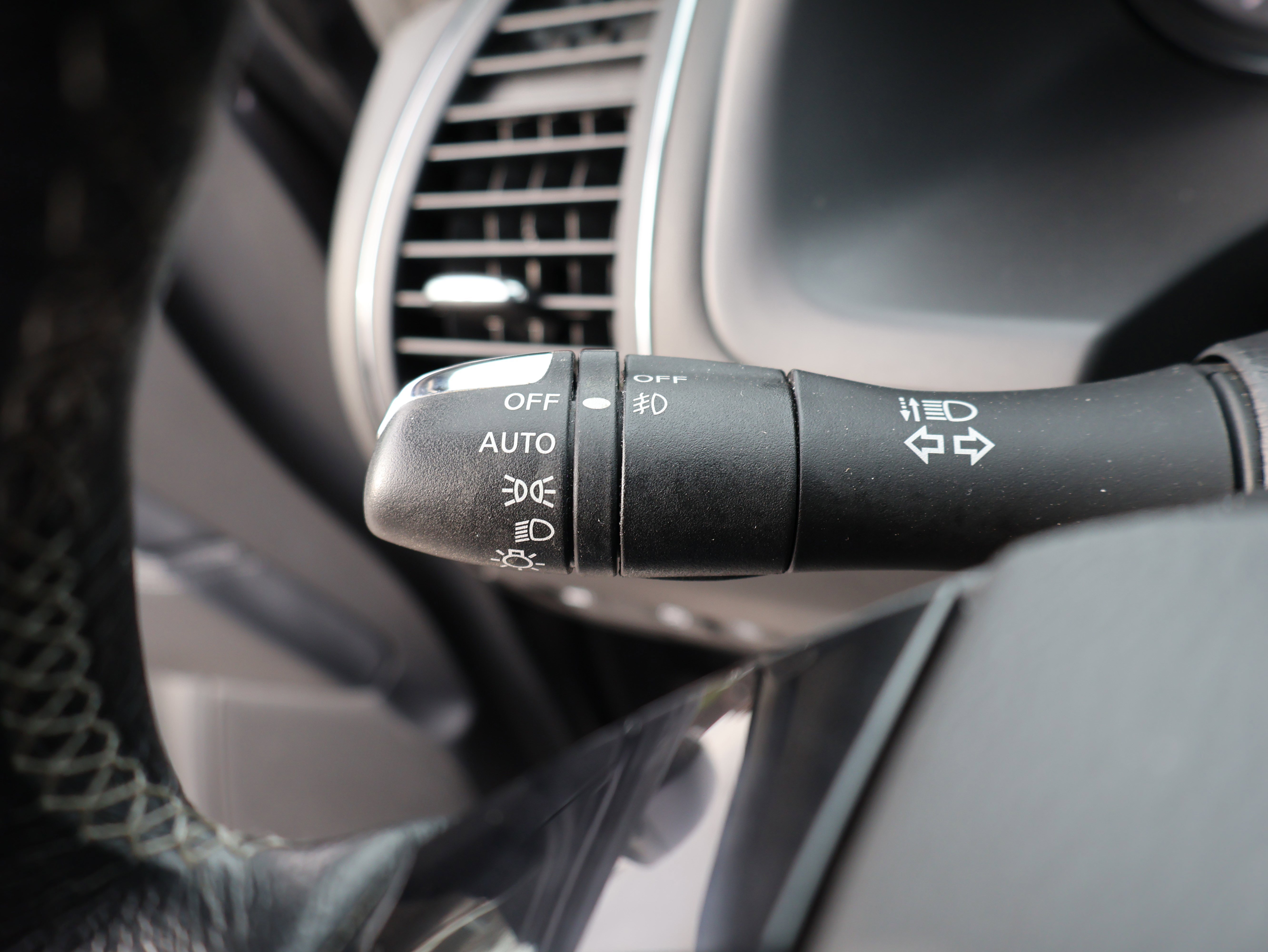 Used 2024 INFINITI QX80 Luxe image 45