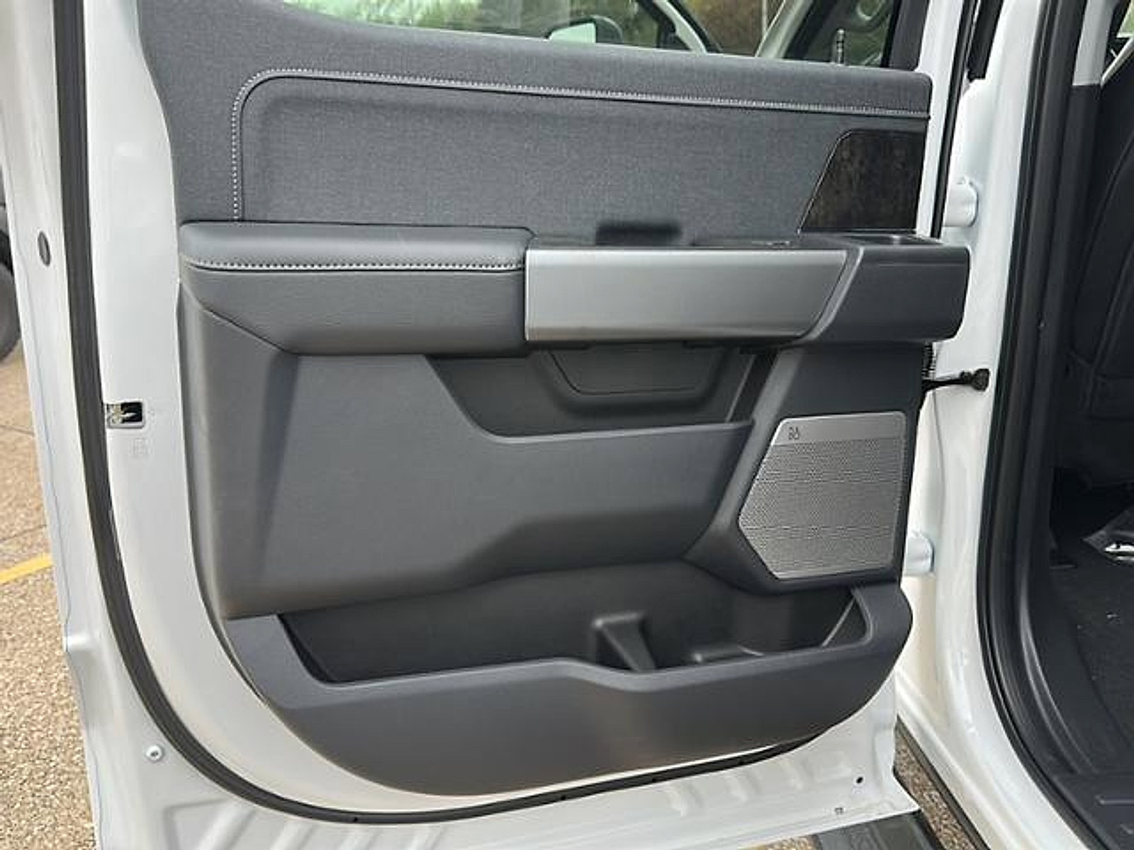 New 2026 Ford F550 4x4 Crew Cab Super Duty image 15