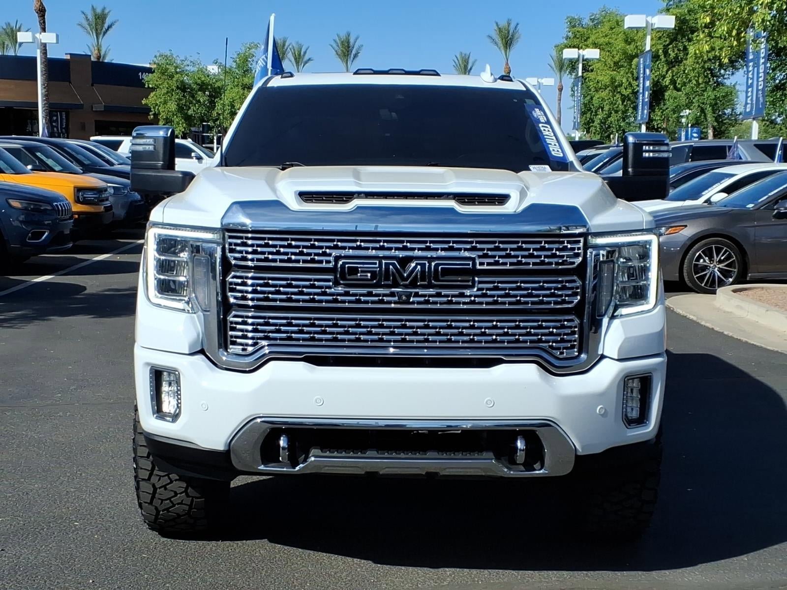 Used 2022 GMC Sierra 2500 Denali w/ Technology Package AWD/4WD image 2