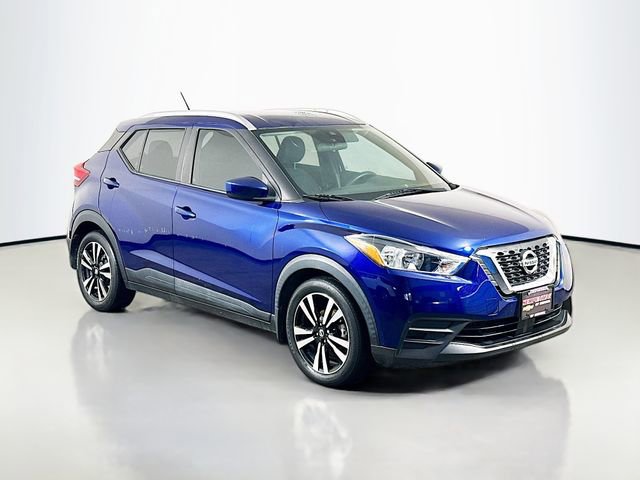 Used 2020 Nissan Kicks SV image 2