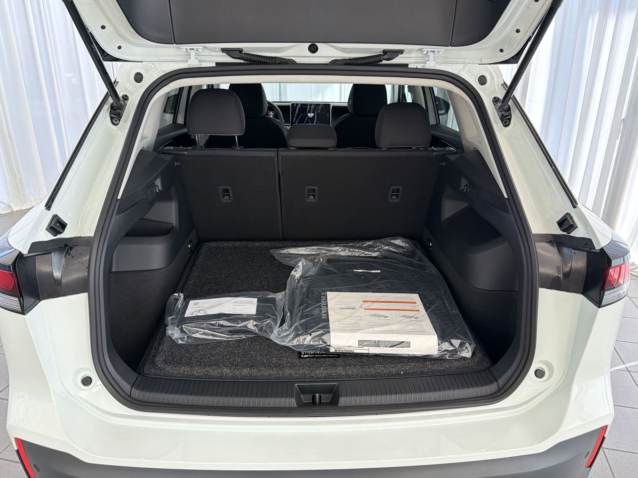 New 2026 Volkswagen Tiguan S FWD image 32