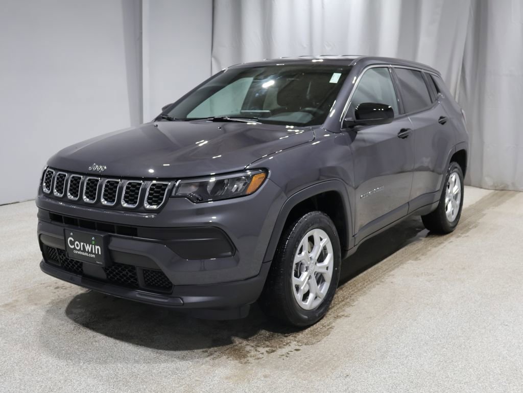 Used 2024 Jeep Compass Sport image 7