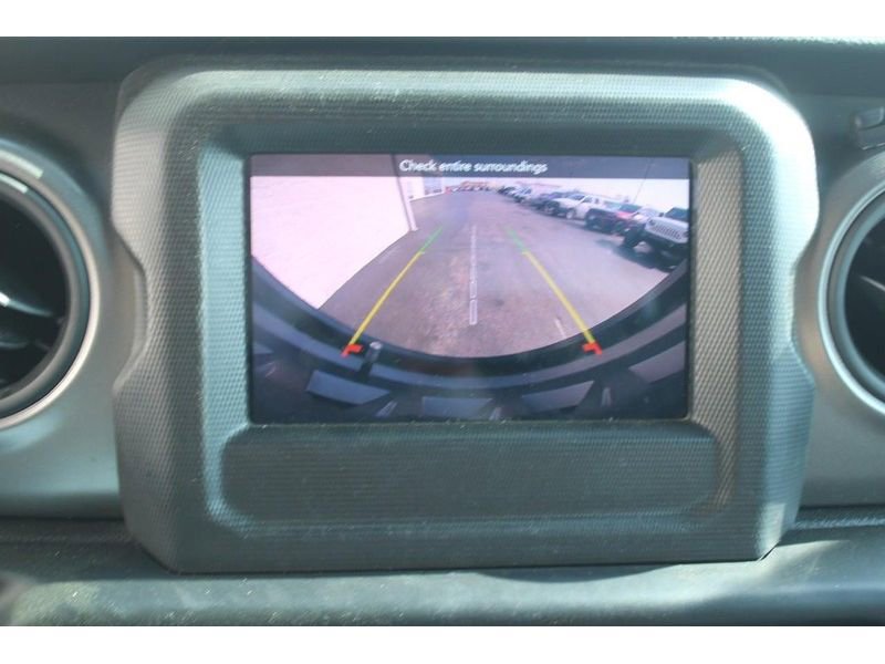 Used 2023 Jeep Wrangler Sport image 24